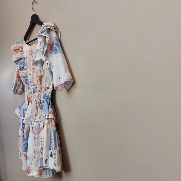 Yvonne & Love Patchwork short sleeve ruffled accent mini dress - Picture 3 of 8